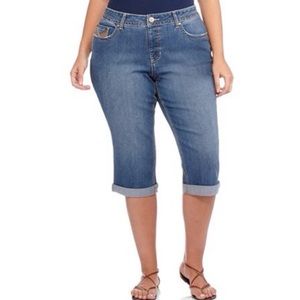 plus size jean capris